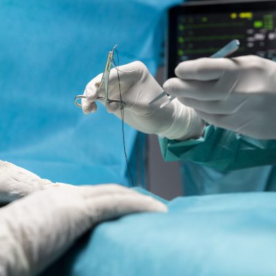 surgical-procedure-made-by-doctor